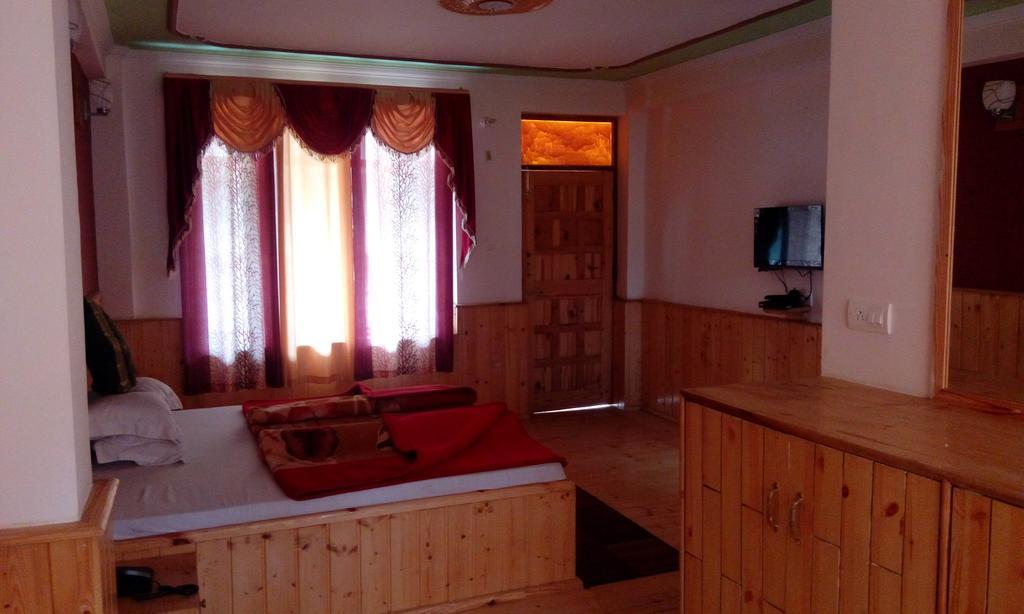 Suraj Cottage Manali Exterior photo